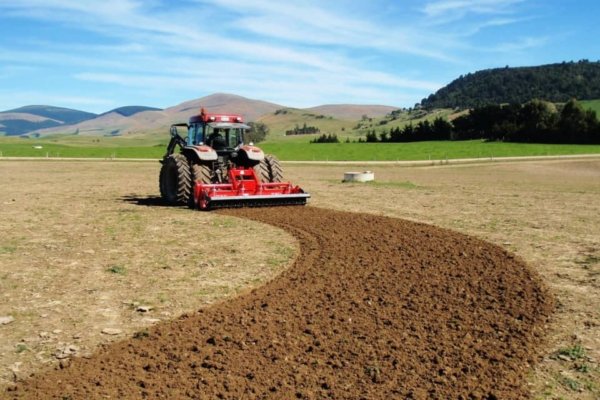 F3000 Rotospike in action cultivating field | Rotary Hoe | Spike Rotor