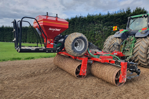 FarmChief Rollmax 430 Roller with Levelling Paddles and 850 litre Airseeder also known as a Roller Drill or Roller Airseeder Drill