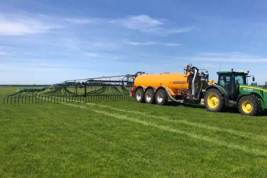 Veenhuis Slurry Tankers | Effluent/Slurry Tanker at work | FarmChief