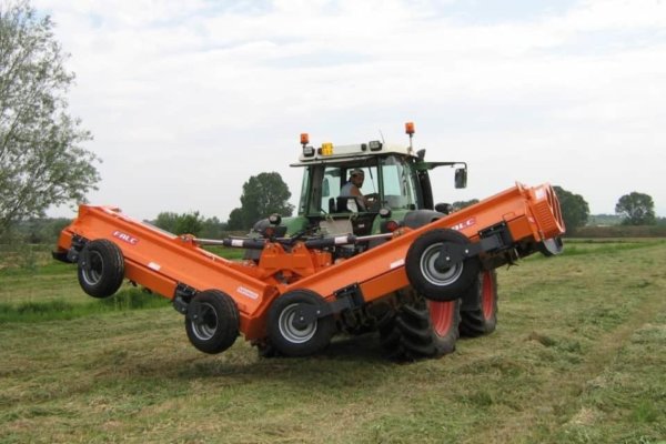 Kronos 6000 | Tractor Mulchers | Heavy Duty Mulcher | FarmChief