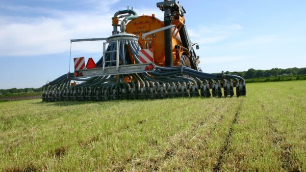 Veenhuis Slurry Injector in action! FarmChief