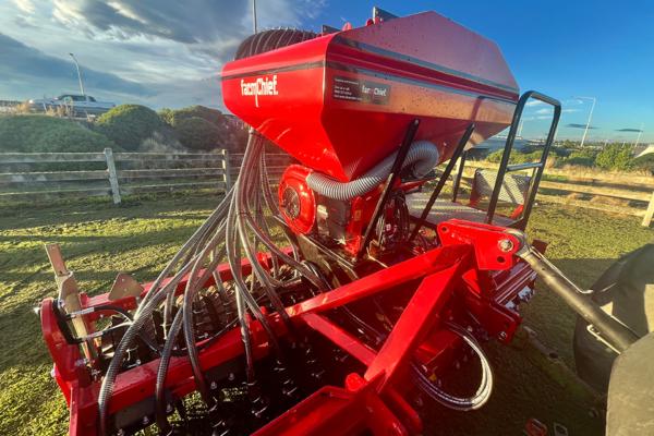 FarmChief Machinery Moore Uni Drill Single Disc Direct Drill