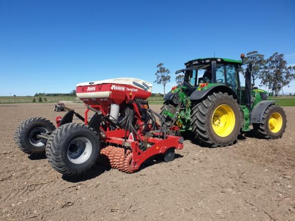 FarmChief Moore Uni Drill