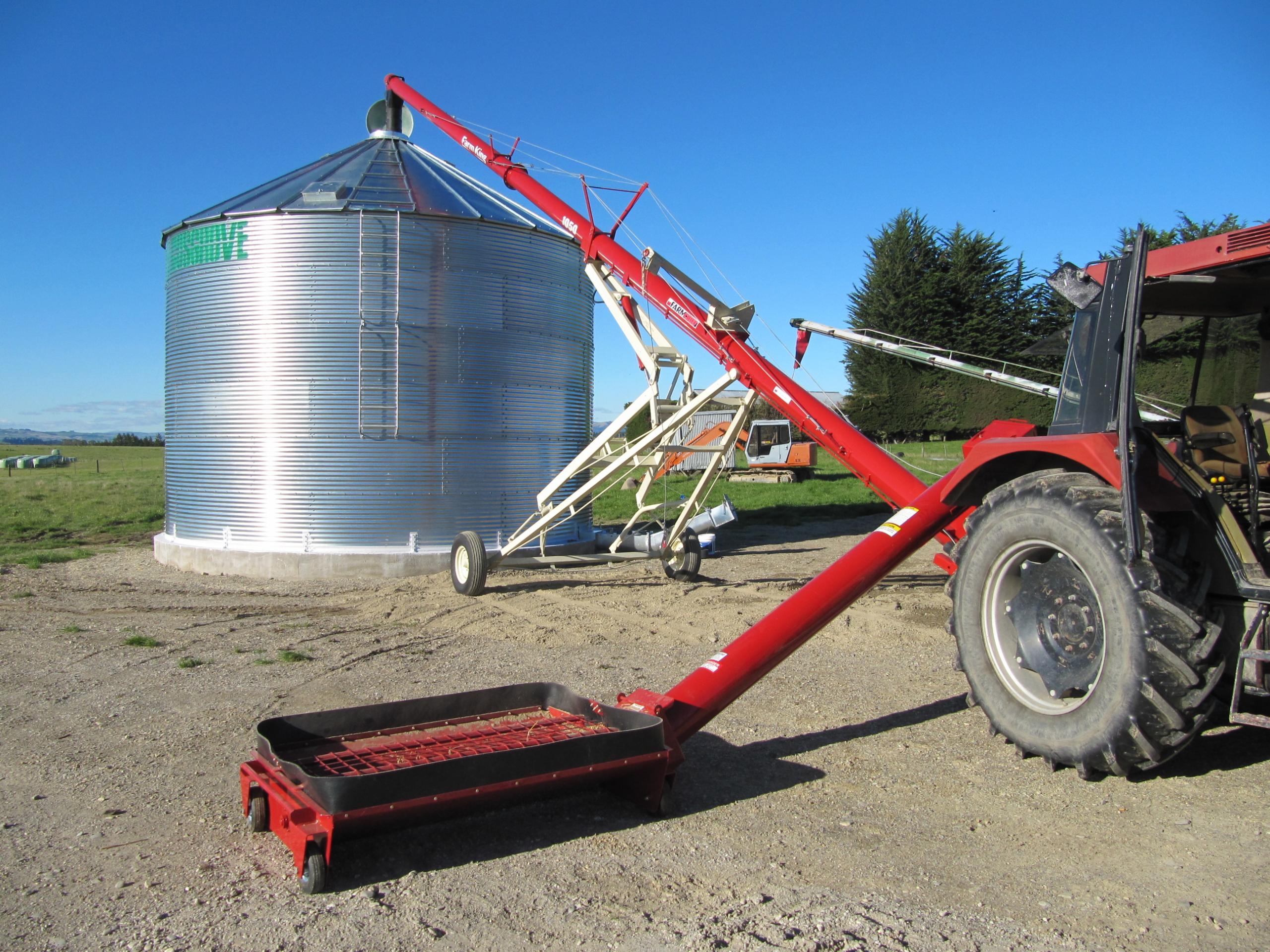 FarmChief BackSaver Grain Auger - Grain Handling New Zealand