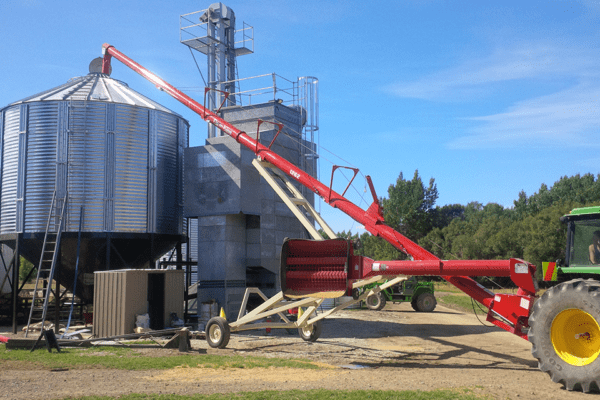 FarmChief Machinery Backsaver Grain Auger