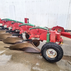 Rata 680 Quartz 5 furrow Plough
