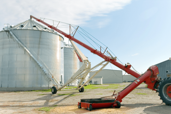 FarmChief Machinery 1050 BackSaver Grain Auger