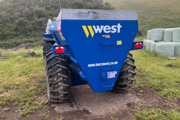 FarmChief Machinery West Dual Muck Spreader