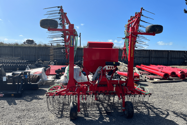 FarmChief Machinery Einbock Tyne Airseeder Pneumatic Star