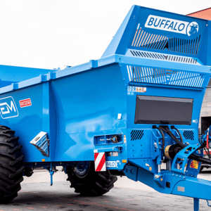 FarmChief Machinery Buffalo Rear Discharge Muck Spreader