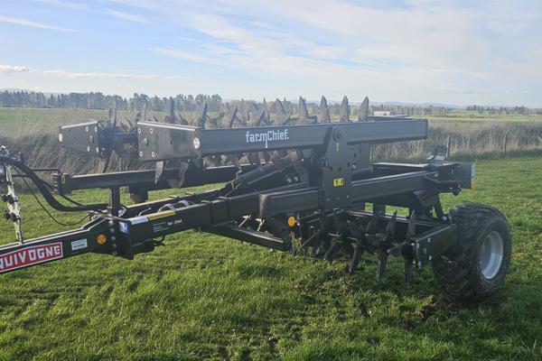 FarmChief Machinery Rollspike Folding Aerator