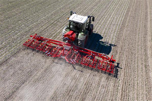 FarmChief Machinery Einbock PneumaticStar Tyne Airseeder
