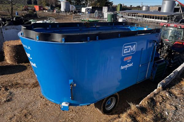 FarmChief Machinery Rhino Mixer Feeder Diet Wagon